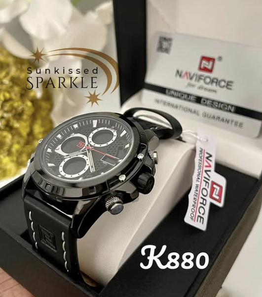 Upgrade your time piece collection with these amazing pieces😍. Perfect for gifting yourself and your loved ones❤️