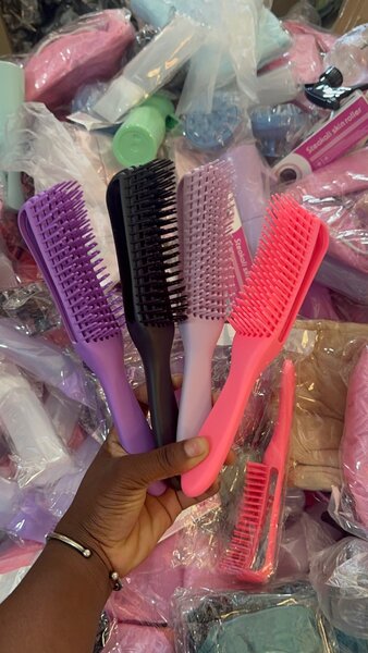 Peigne démêlant coloré