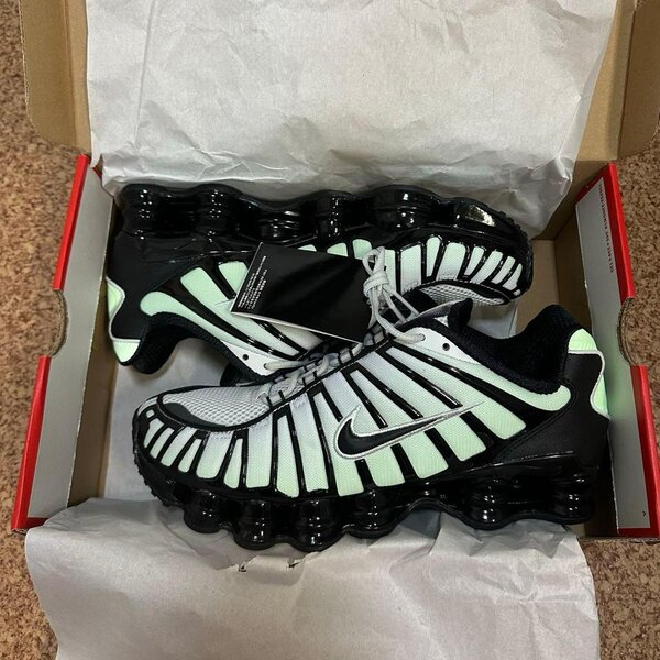 Chaussures Nike Shox