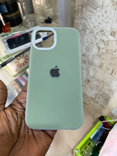 Coque silicone iPhone 12verte