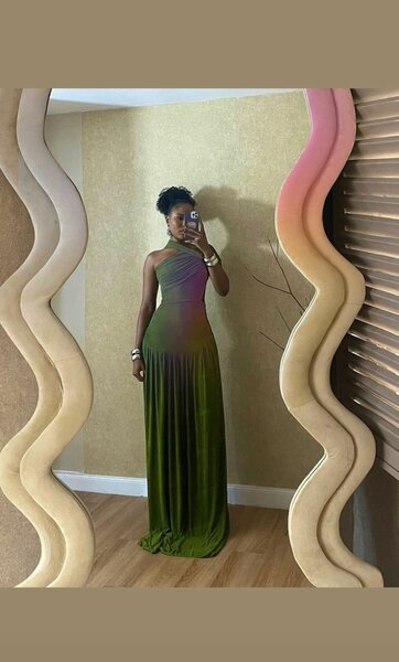 Robe de soirée en velours émeraude