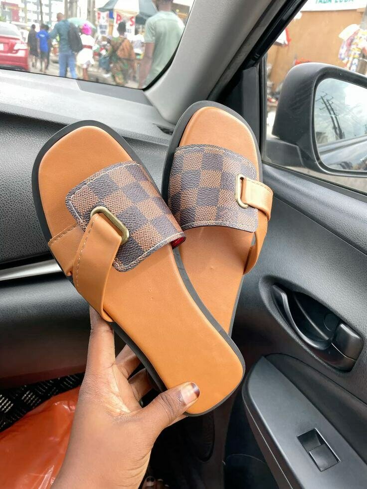 Sandales élégantes et confortables