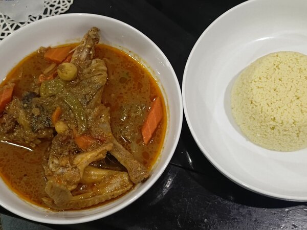 Couscous au Poulet Épicé