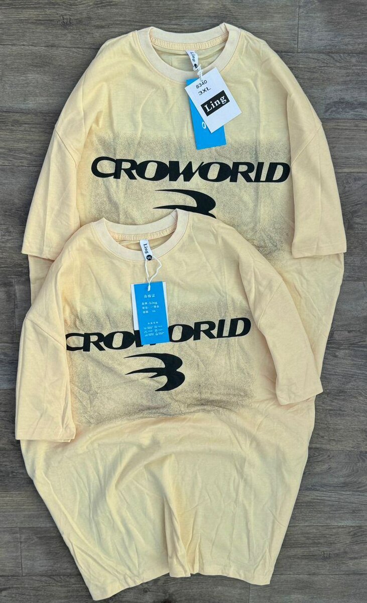 T-shirts Celine et Off-White