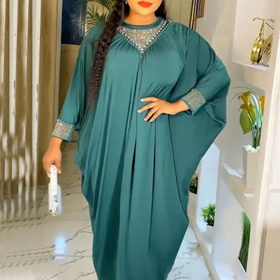 Abaya femme chic et moderne