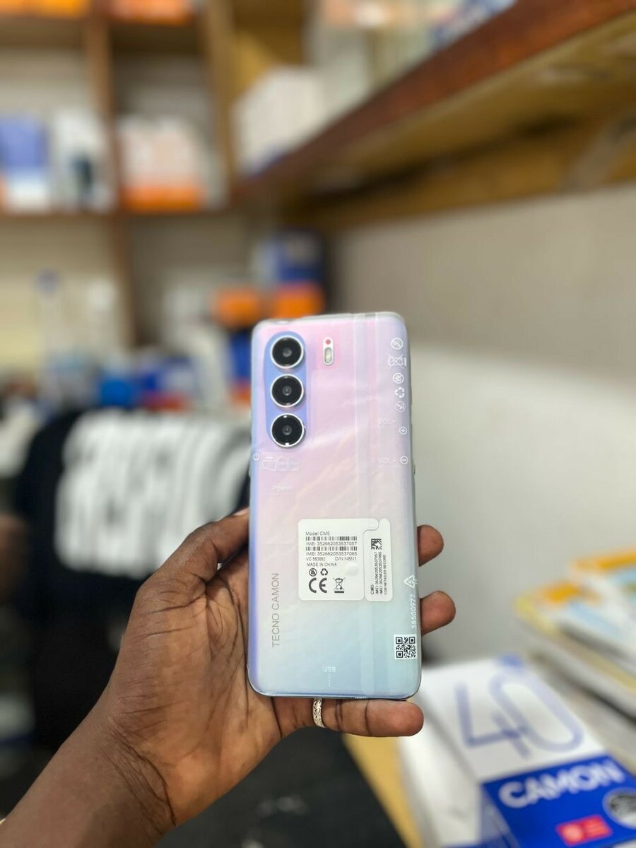 Smartphone Tecno Camon 40