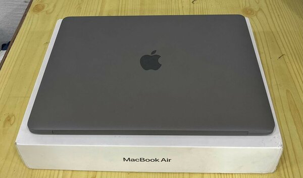 MACBOOK AIR RETINA CORE I7 2020