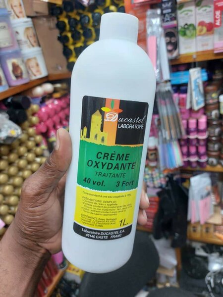 Crème pour les teinture