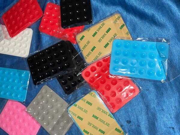 Ventouse en silicone pour téléphone