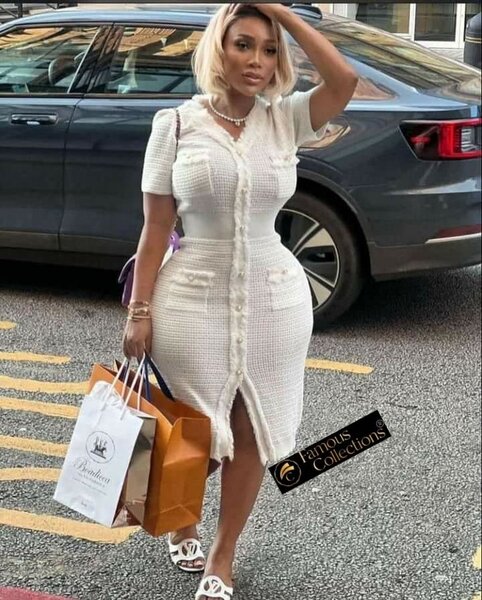 Robe Blanche Élégante Femme