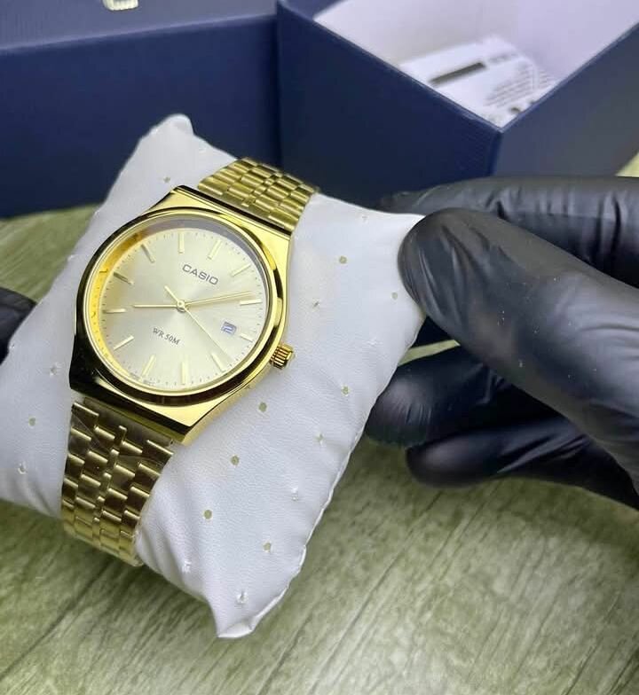 Montre Casio en acier inoxydable