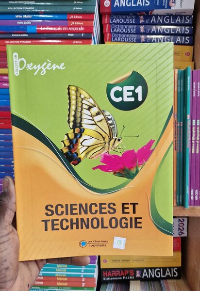 Livre de Sciences CE1