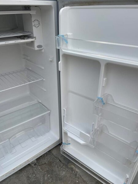 Mini réfrigérateur Haier argent