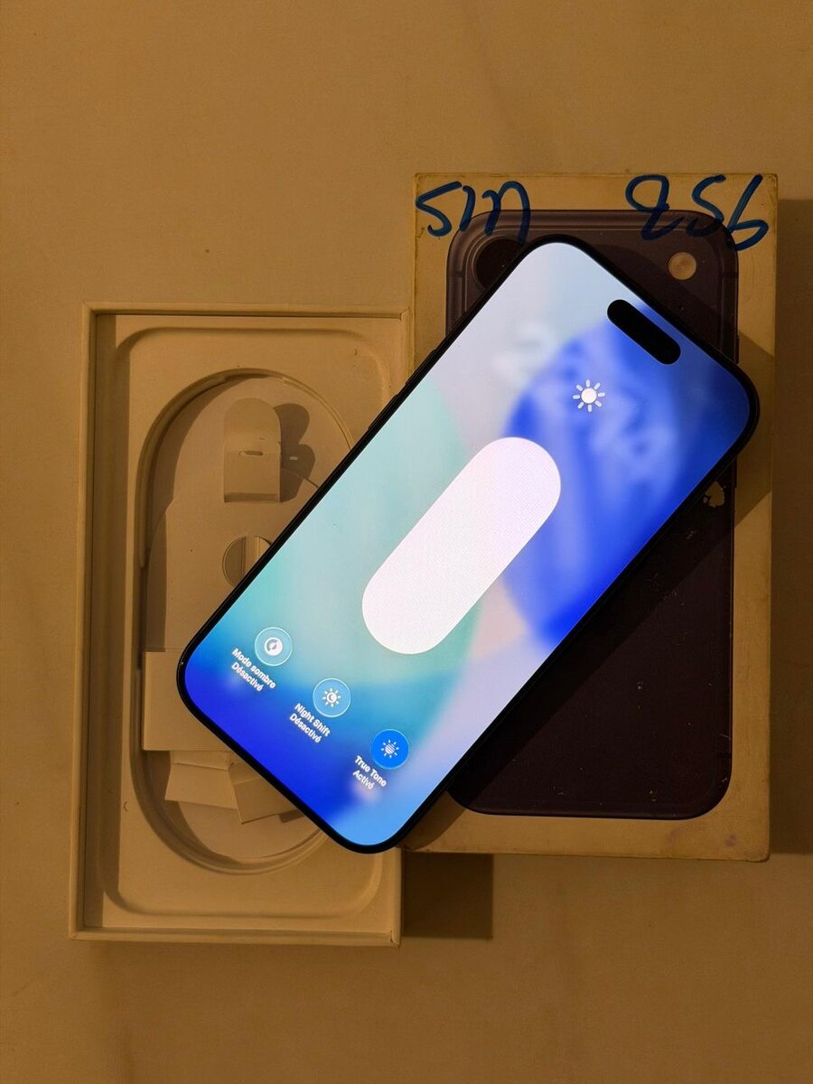 17 pro 256giga tout passe prop