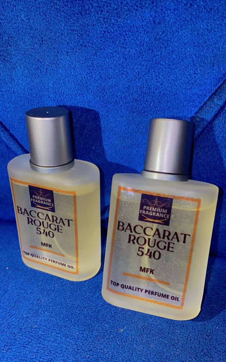 Undiluted oil fragrance from paris