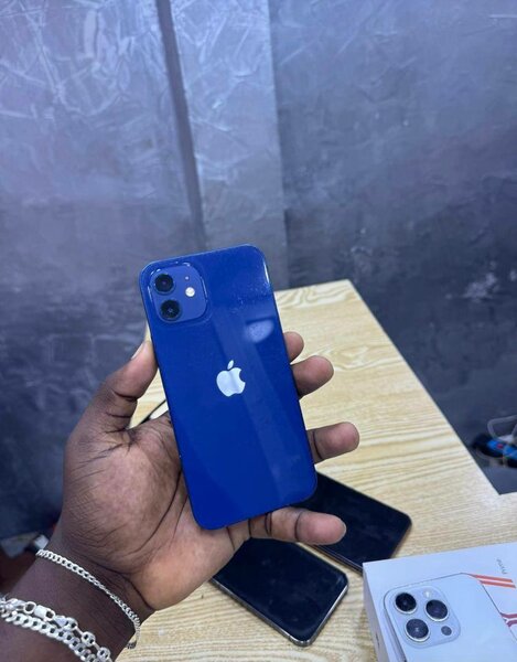 iPhone 11 bleu reconditionné