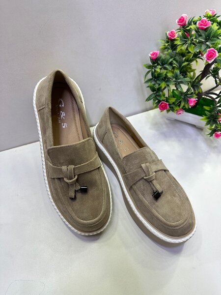 Удобные лоферы