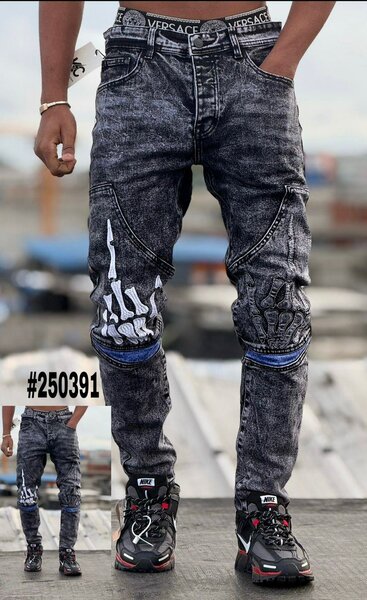 Jeans déchirés tendance homme