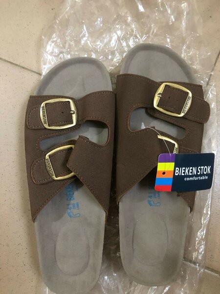 Sandales à boucles confortables