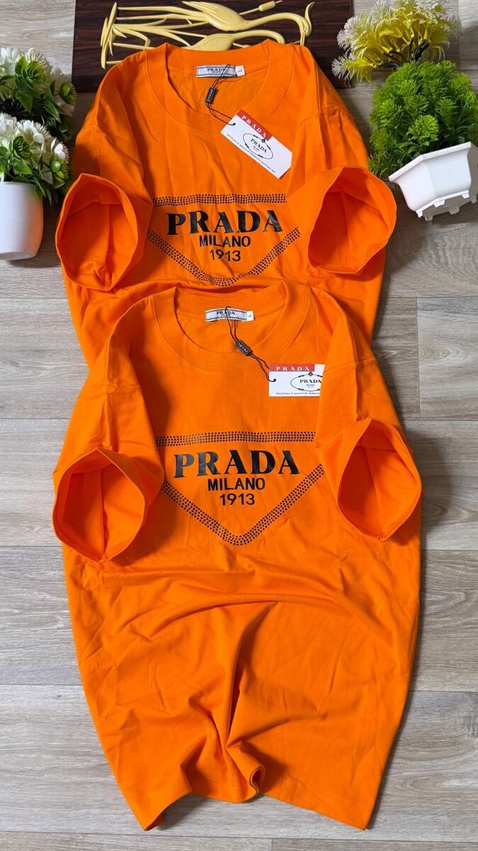 T-shirts colorés avec logo