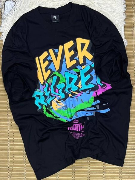 T-shirt graphique noir