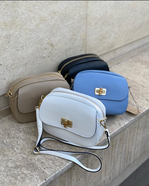 сумки разных цветов