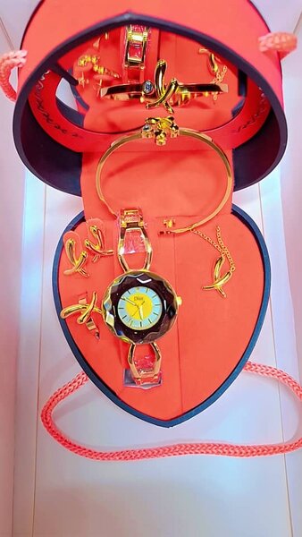 Luxurious Gold Watch & Jewelry Set