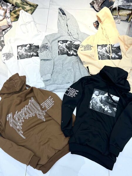 PULL OVER À CAPUCHE