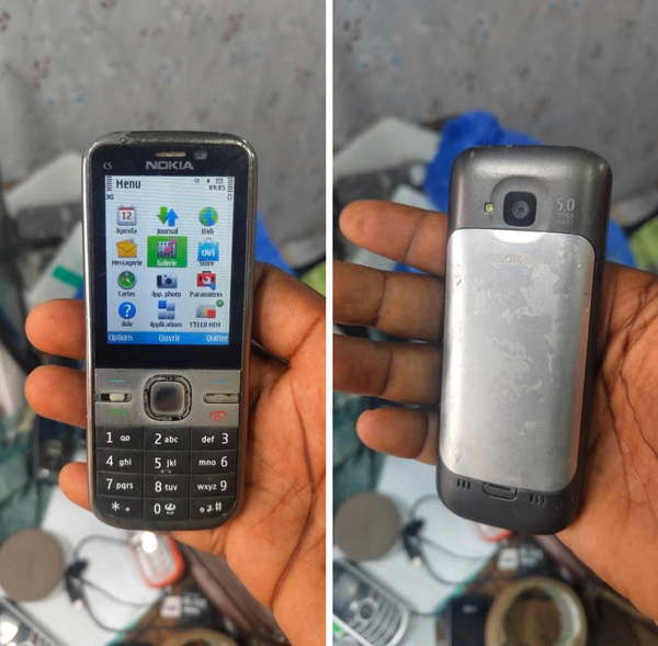 Téléphone portable Nokia C5