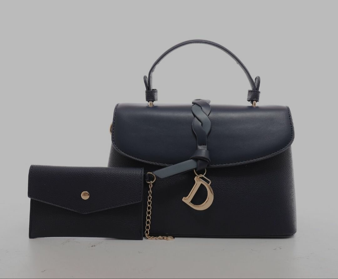 Sac à main en cuir Dior avec pochette