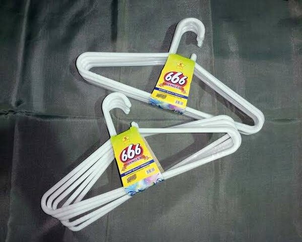 Champion Brand Hanger 666