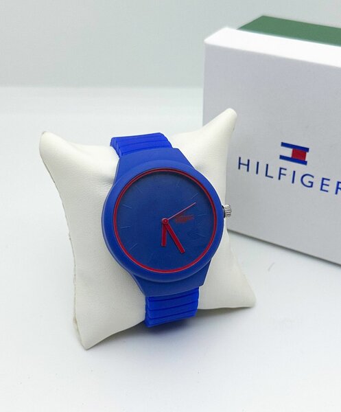 Montre Bleue Étanche Homme