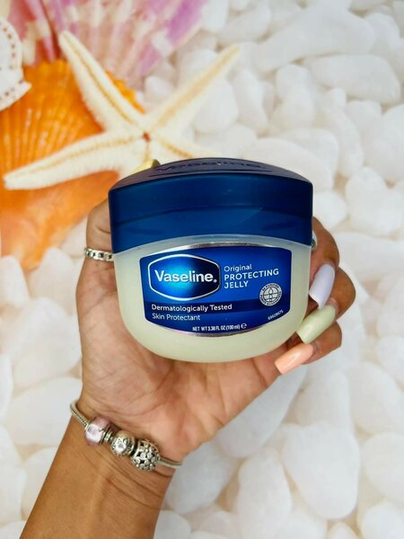 Vaseline Original Protecting Jelly