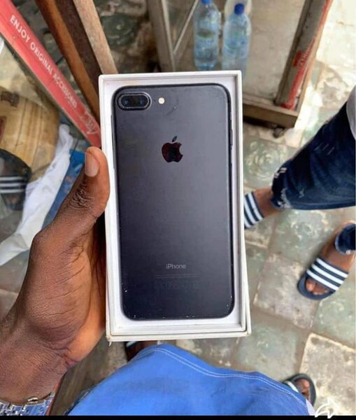 Apple iPhone 7 Plus - Téléphone portable d'occasion