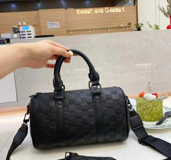 Sacoche louis Vuitton