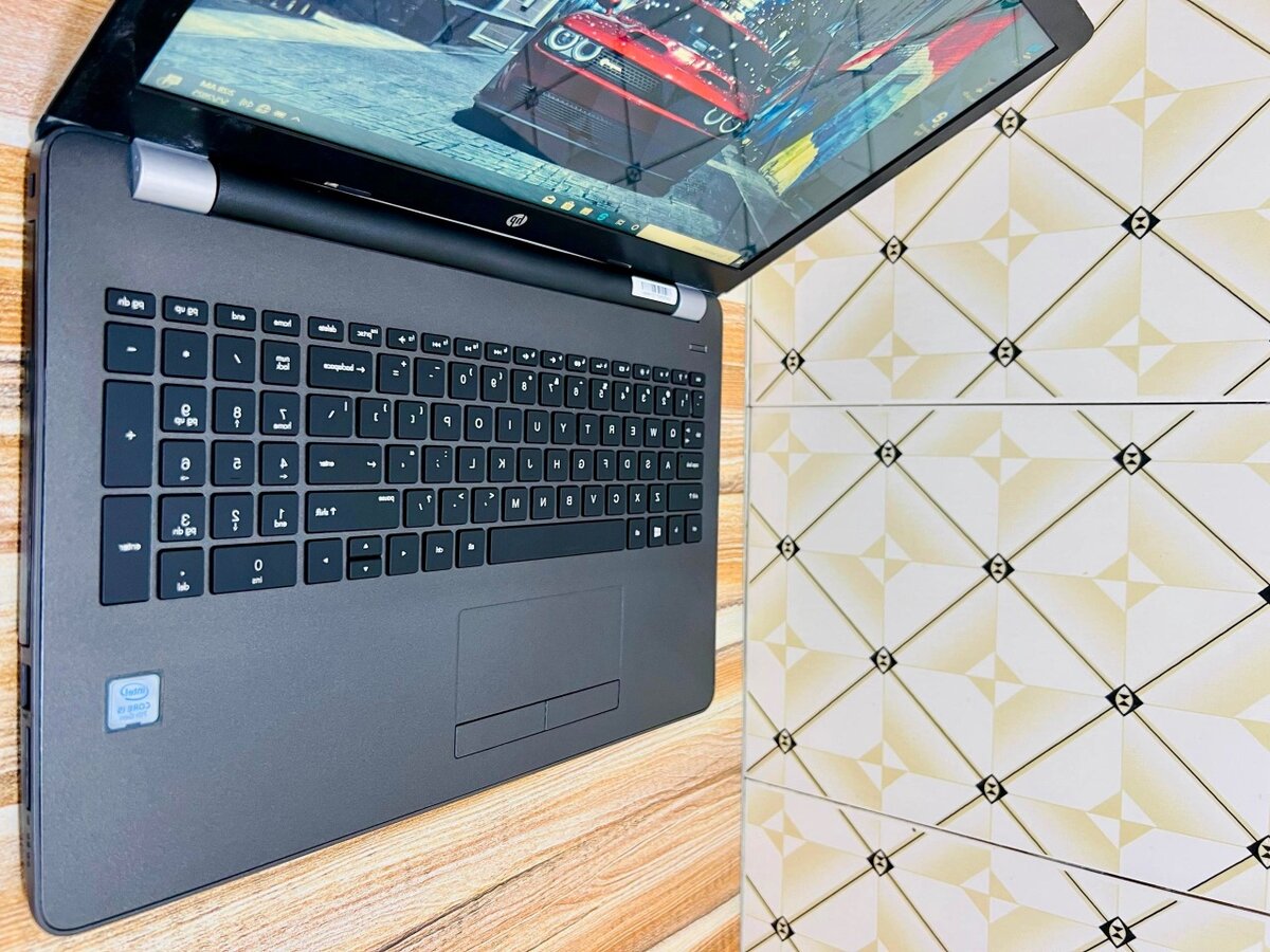 *GRAPHICS HP LAPTOP 15