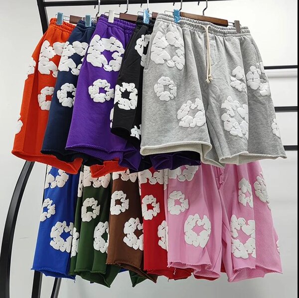 Shorts unisex avec motif nuage