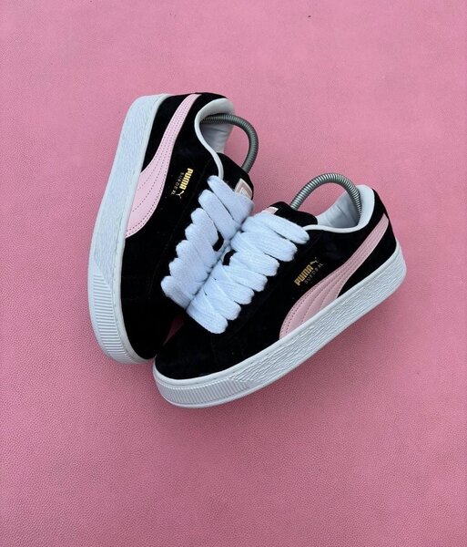 Chaussures basses Puma noires et roses