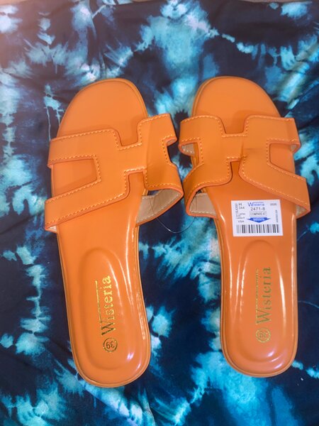 Tongs élégantes pour femmes