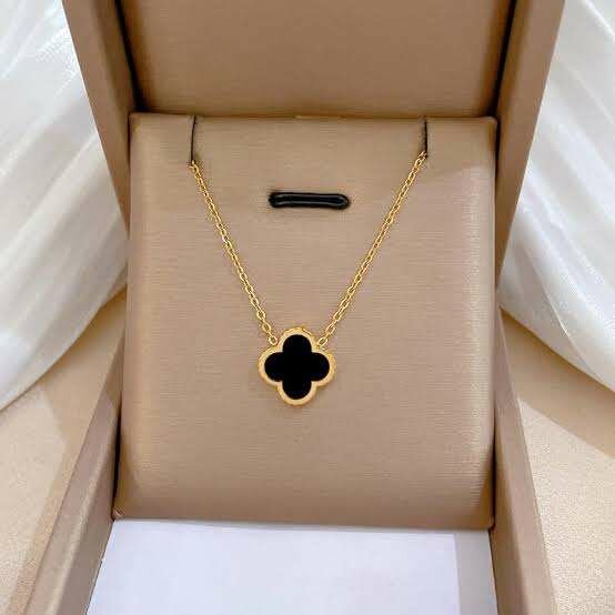 Pendant with necklace