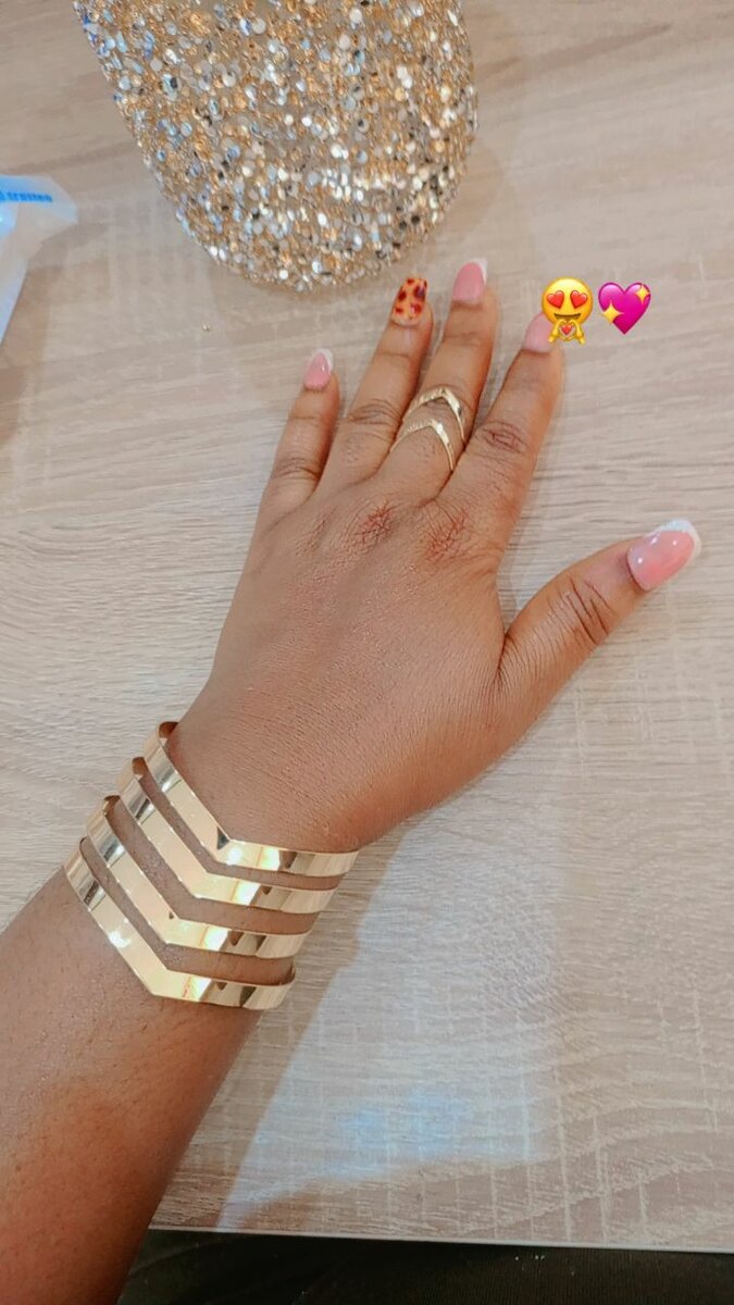 Bracelet manchette doré