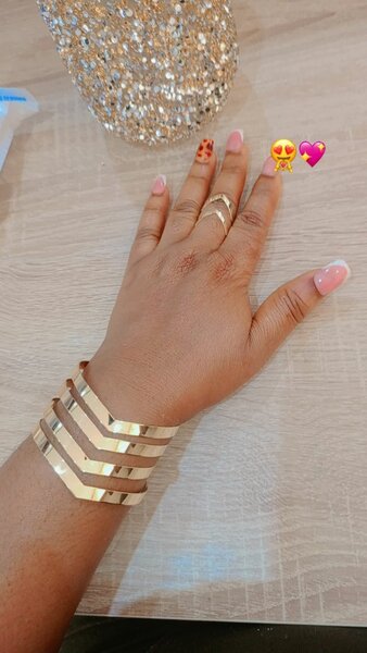 Bracelet manchette doré