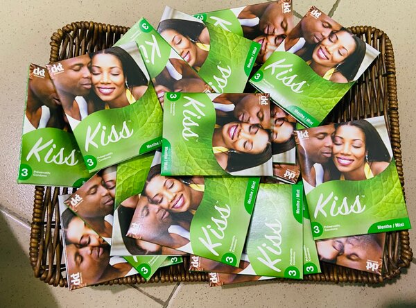 24 préservatifs (8 paquets)