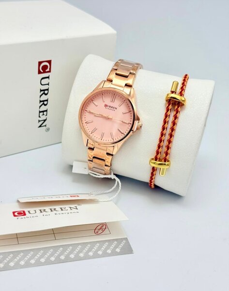 Montre Femme Dorée Élégante