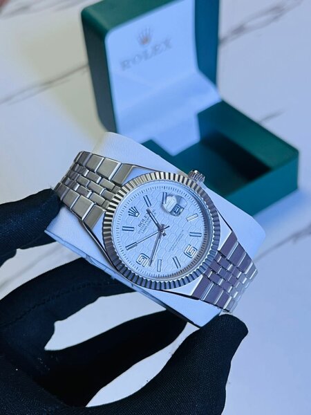 Montre Rolex pour homme