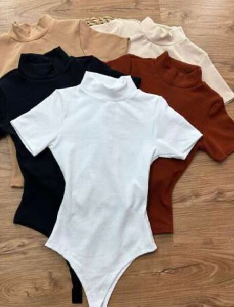 Body féminin élégant