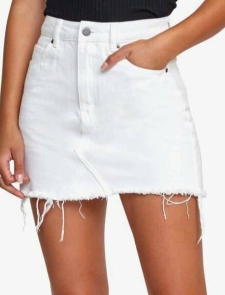 Jupe en jean blanche décontractée