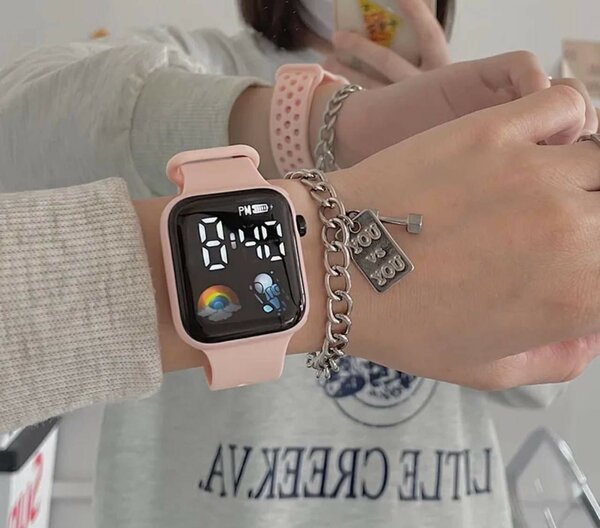 Montre ordinaire avec bracelet