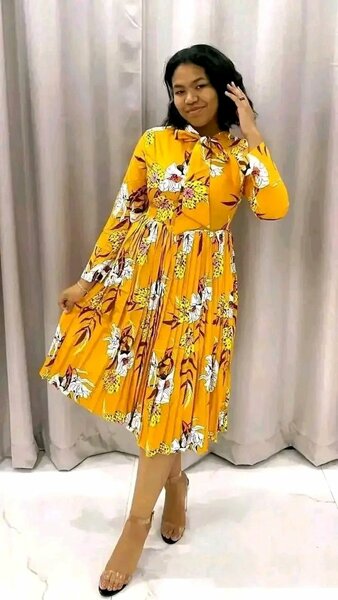 Robe élégante femme rouge