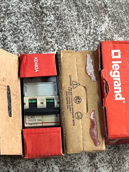 Disjoncteur de tête mono